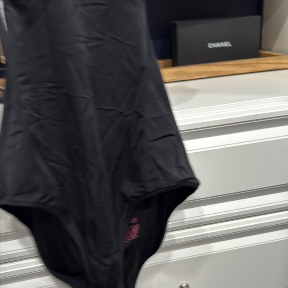 VICTORIA’S SECRET SZ M Black One-Piece Swimsuit - Picture 3 of 10